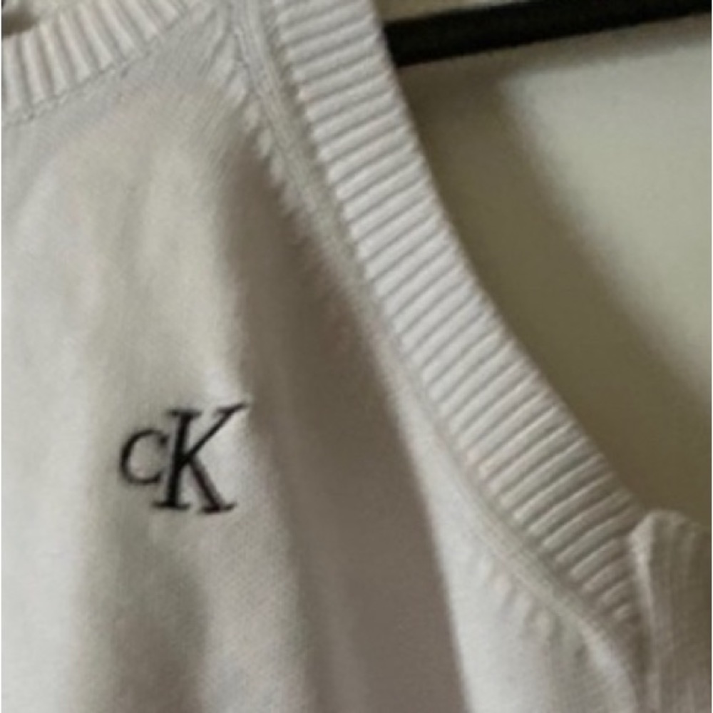 NWT CALVIN KLEIN JEANS LOGO SLEEVELESS HIGH NECK SWEATER TOP